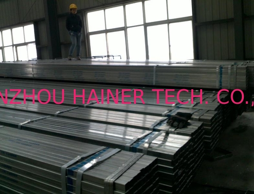 أنبوب الفولاذ الكربوني المشدد المربع والمتطابق والبلا مسام ASTM A500 Gr.B، Q235B، Q345B.
